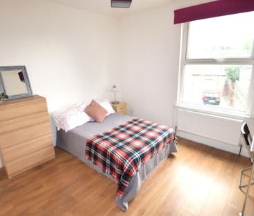 3 bedroom house share to rent - Photo 1