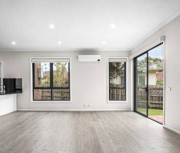 2/12 Stradbroke Crescent, Mulgrave - Photo 5