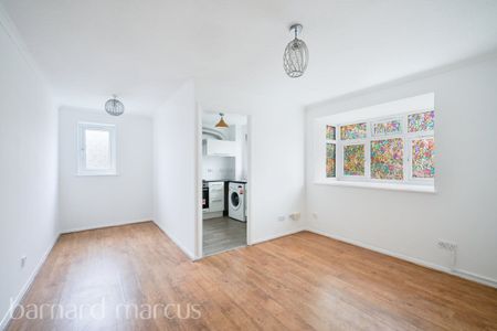 Redford Close - Photo 4