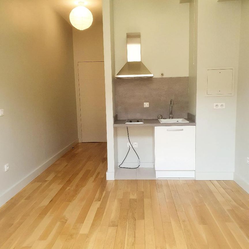 Location Appartement 1 pièce 18m² VERSAILLES 78000 - Photo 1
