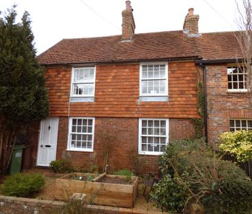 2 bedroom character property to rent - Photo 2