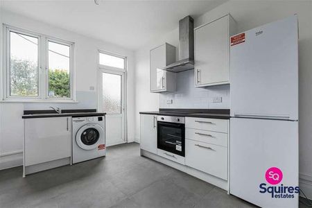 Sussex Ring, Woodside, N12 - Photo 5