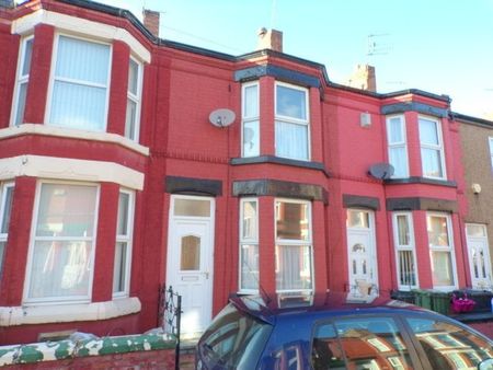 Churchill Avenue, Birkenhead - Photo 2