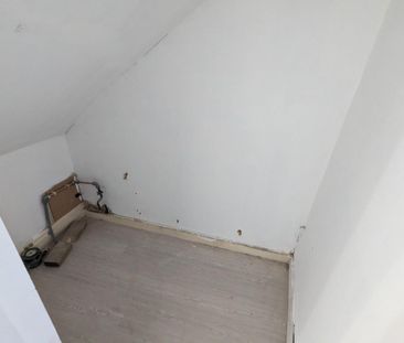 2 bedroom maisonette to rent - Photo 4