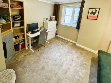 Magretian Place, CARDIFF - Photo 4