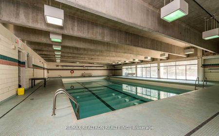 1904 100 Leeward Glenway - Photo 3