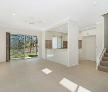 Modern Townhouse In Popular Pimpama! - Photo 3