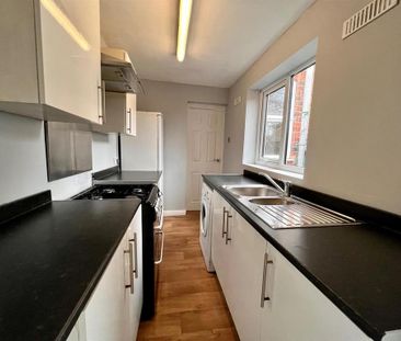 2 bedroom detached house to rent - Photo 1