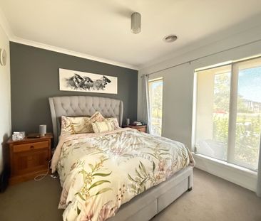 Spacious Four-Bedroom Family Home with Two Bathrooms and Double Gar... - Photo 4