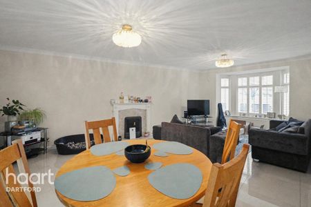 3 bedroom terraced house to rent - Photo 3