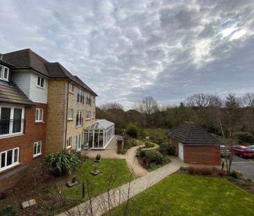 16 Windsor Court - Photo 2