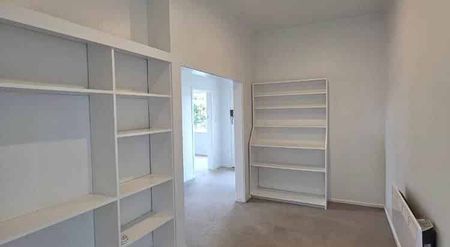 Affordable, Convenient & Roomy: Great for Students - Photo 3