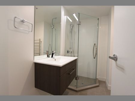 One Bedroom Gem - Photo 3