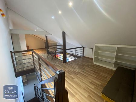 Location Appartement 3 pièces 67m² STE CLOTILDE 97490 - Photo 3