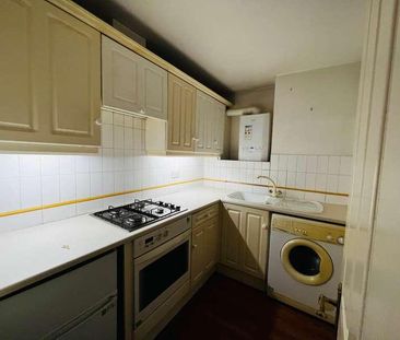 Ashgrove House, Elland, HX5 - Photo 5
