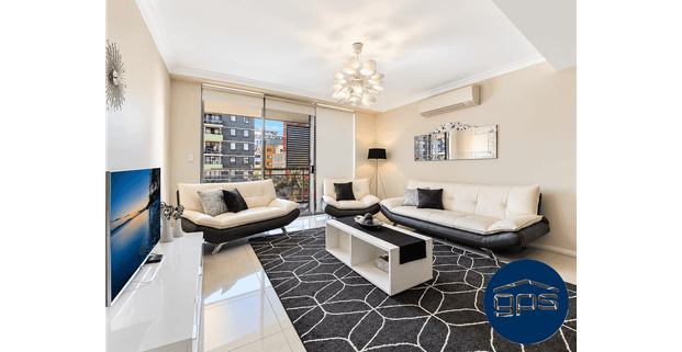 2-Bedroom Apartment in Prime Liverpool Location - Photo 1