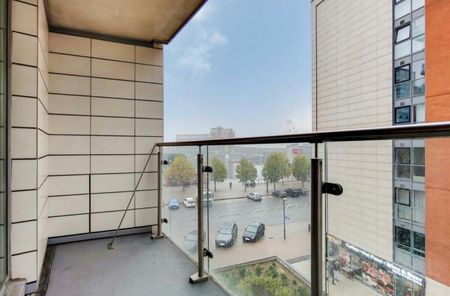 1 Bed Flat, Western Gateway, E16 - Photo 4