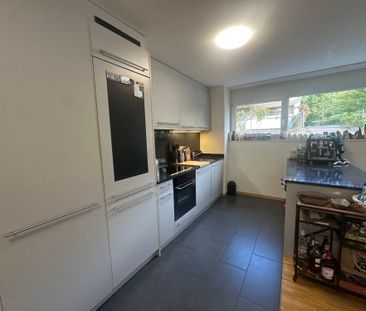 Bel appartement de 2.5 pièces au rez-de-chaussée proche de l’EHL - Foto 2