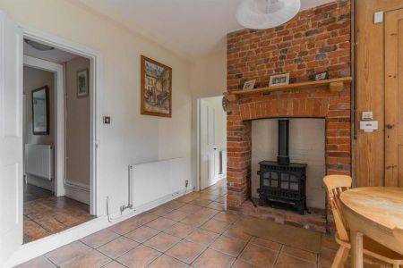 Newport, Saffron Walden, Essex - Photo 4