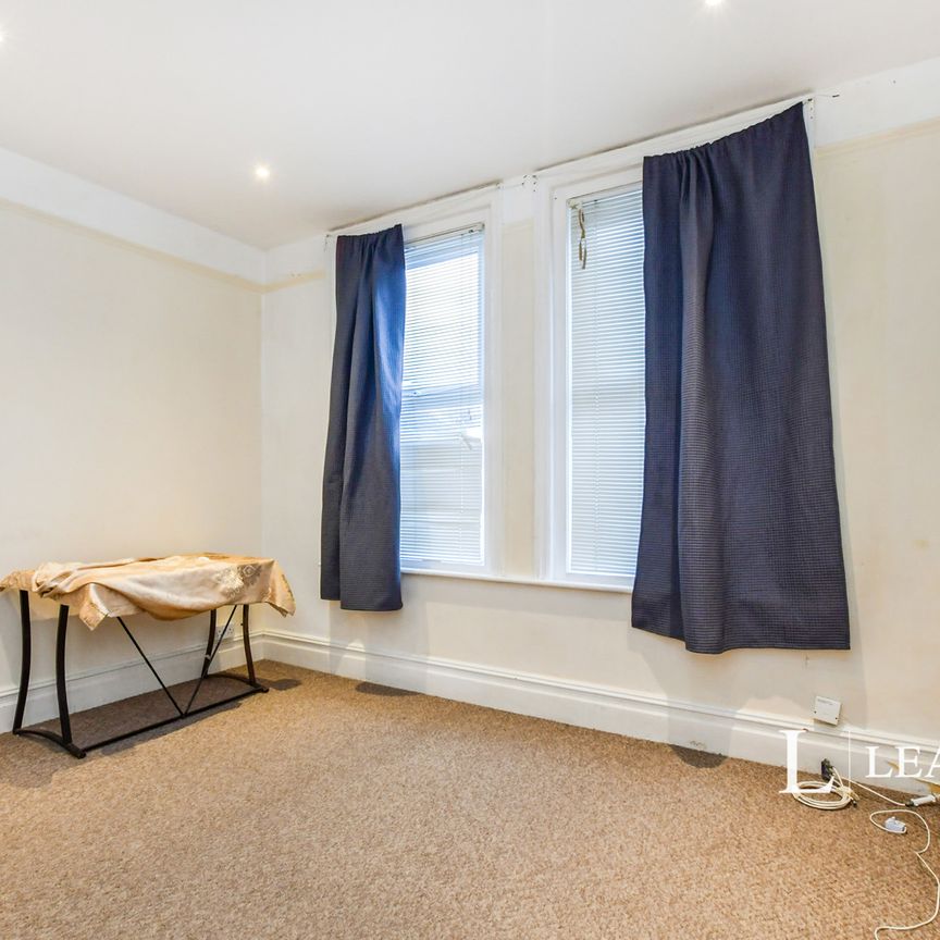 studio to rent Parkwood Road, Bournemouth, BH5 - Photo 1