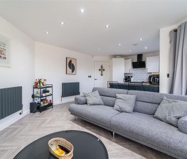 2 bedroom apartment to rent - Photo 3