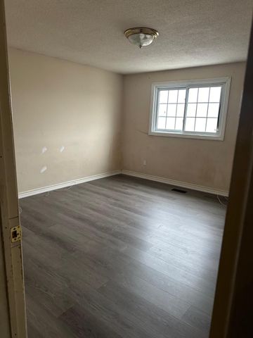 For Lease - 151 Morton Way Unit# Front unit, Brampton, Ontario - Photo 3