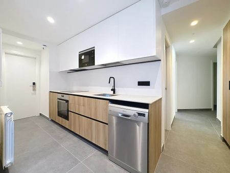 Calle Cuatro Amigos, Madrid, Community of Madrid 28029 - Photo 5