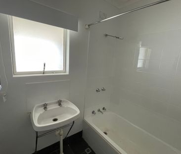 To register & apply for this property, please use this link: https:... - Photo 6