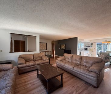 Bright, Sunny Family Home in Desirable West White Rock – 4 Bedrooms... - Photo 4