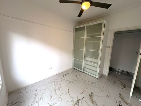 Modern Family Home&excl;&excl; - Photo 2