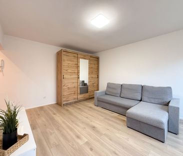 | Klimzowiec – przytkulna kawalerka po remoncie | - Photo 1