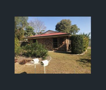 Quiet Coastal Living in Beautiful Beachmere - Photo 4