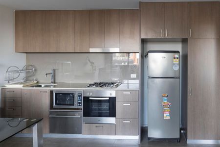 Perfectly located in the heart of Brunswick this lovely fully furnished 2-bedroom apartment offers space comfort and all the mod cons! - Photo 5