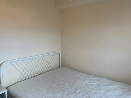 Flat to rent on - Photo 4