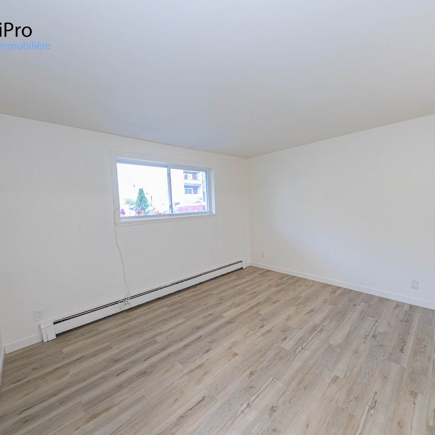 425-435 51e rue Ouest - Photo 1