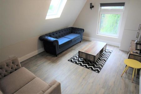 2 bedroom apartment to rent - Photo 3