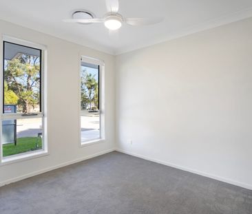 3 Bedroom Home - Ducted Air Con & Garage - Photo 2