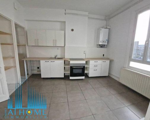 Location Appartement 3 pièces 76m² MONTROND LES BAINS 42210 - Photo 1
