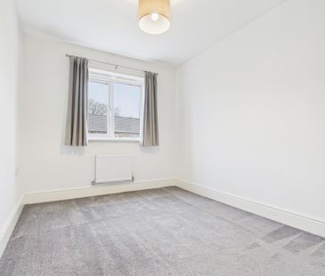 4 bedroom detached house to rent - Photo 3