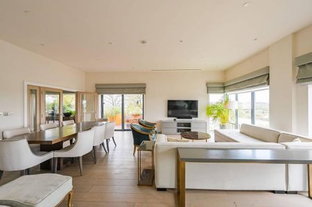 5 bedroom flat to rent - Photo 4