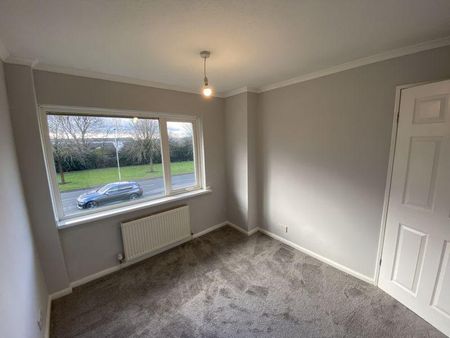 3 bedroom semi-detached house to rent - Photo 3