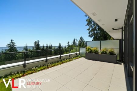 Condo in West Vancouver, BC - Photo 5