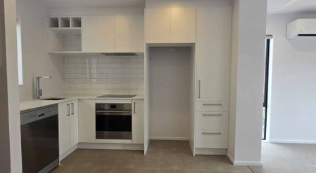 Brand New Two Apartment In the City Centre! - Photo 2