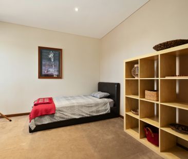 Waterfront Luxe � Architecturally Designed Home with Boatshed - Photo 4