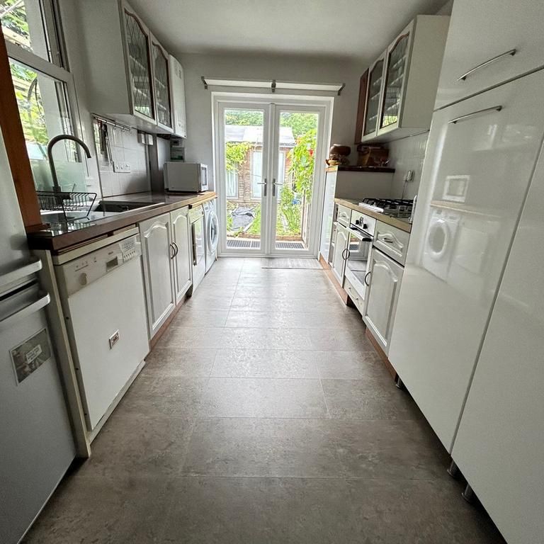 1 bedroom end of terrace house to rent - Photo 1