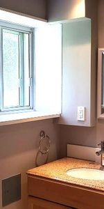 4-bed 2-bath house for rent in V sector of Brossard - Photo 4