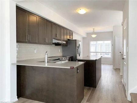 For Lease - 124 Compass Trail Unit# 20, Cambridge, Ontario - Photo 2