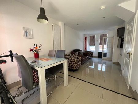 2 Wansbeck Street, Belfast, BT9 5FQ - Photo 2