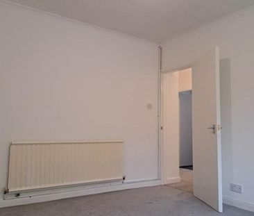 2 bedroom maisonette to rent - Photo 2
