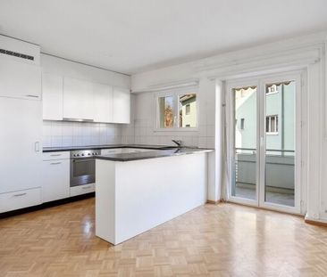 Living in a central location in Burgdorf - Foto 3